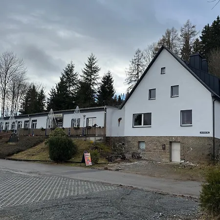 Und Berggasthaus Kapellenstein Am Knochen *