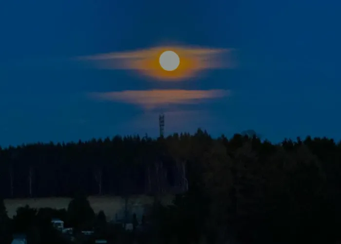 Ξενοδοχείο Und Berggasthaus Kapellenstein Am Knochen Geyer